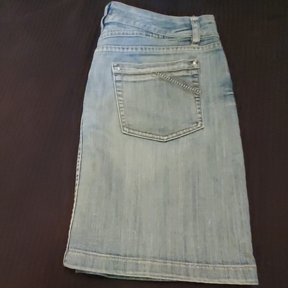 White House Black Market Blue Jean Skirt Womens 8 - Picture 3 of 4